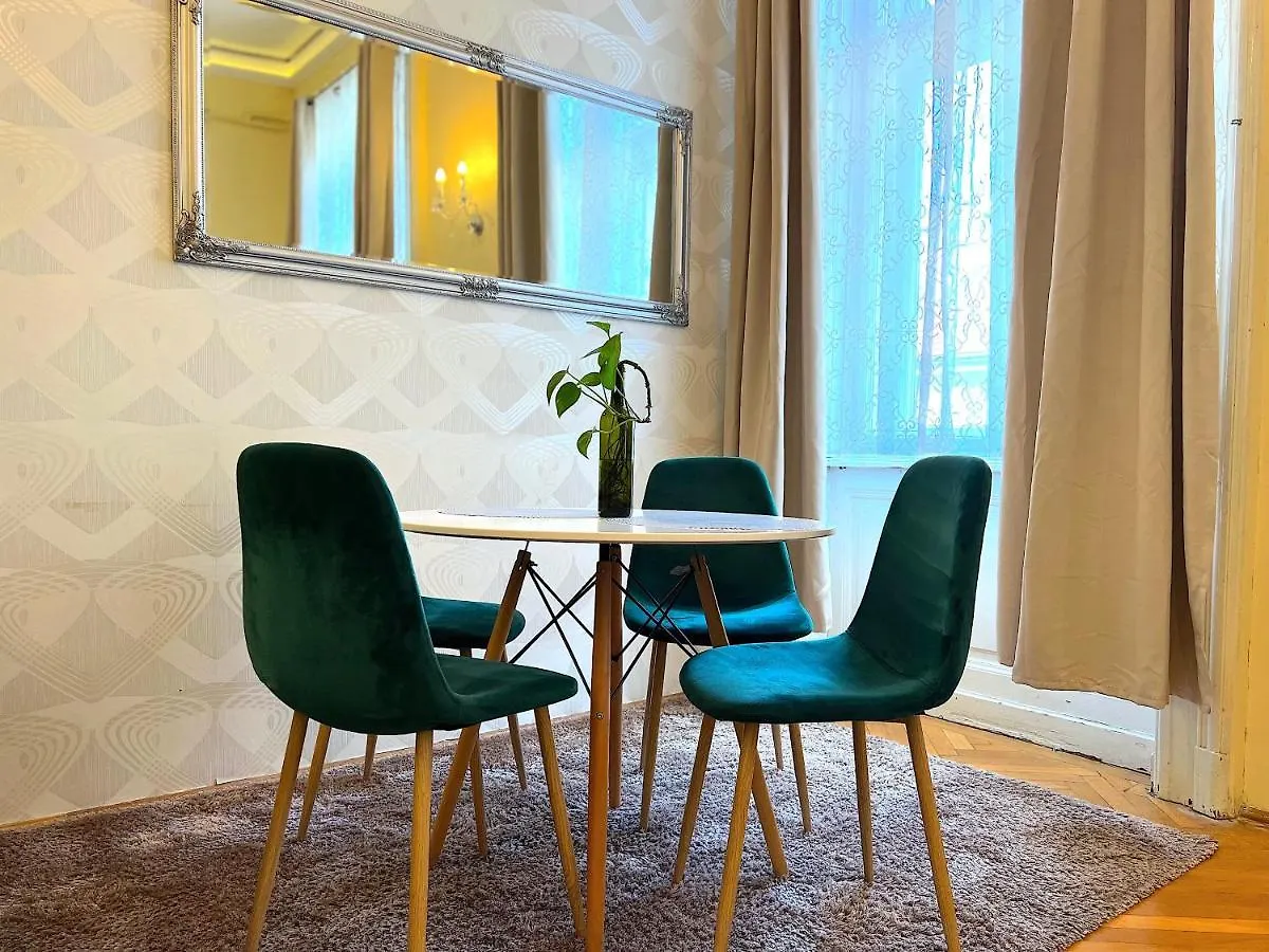 N38 Apartments By Small Home Budapest 0*,