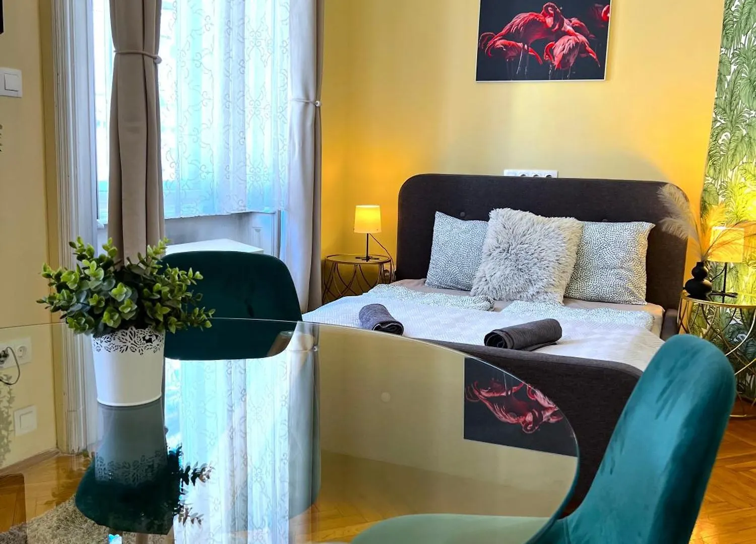 N38 Apartments By Small Home 부다페스트 0*,  헝가리